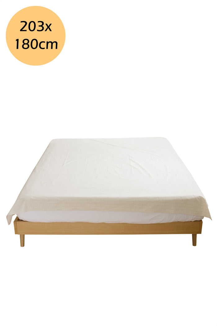 Earthle earthing sheet over a double mattress, 203 x 180 cm